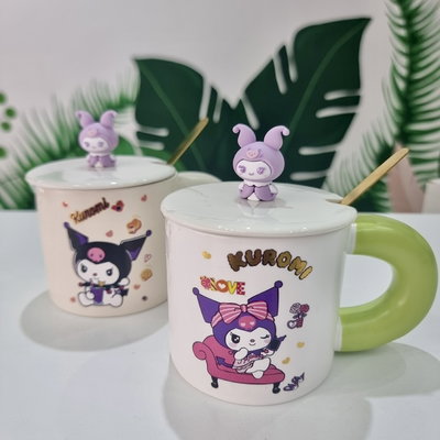 Taza KUROMI con tapa y cucharita