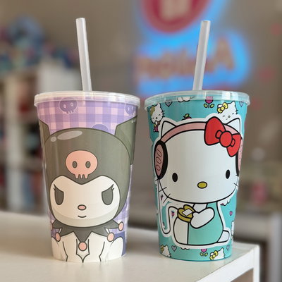 Vaso plástico con sorbete KUROMI / HELLO KITTY