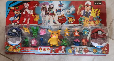 Blister POKEMON 13 personajes 2 bolas de fuego