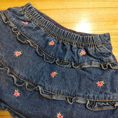GYMBOREE - Pollera jean flores beba 2T