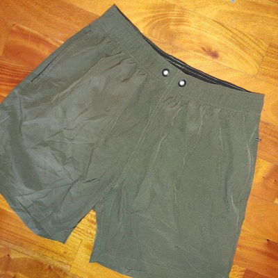 CK - Short hombre outdoors talle S