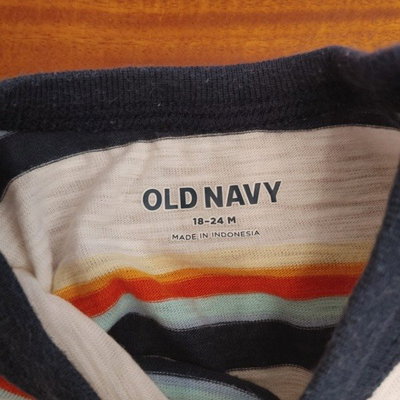 OLD NAVY - Remera rayas 18-18-24 meses