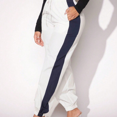 SHEIN - Pantalón parachute blanco y azul talle L