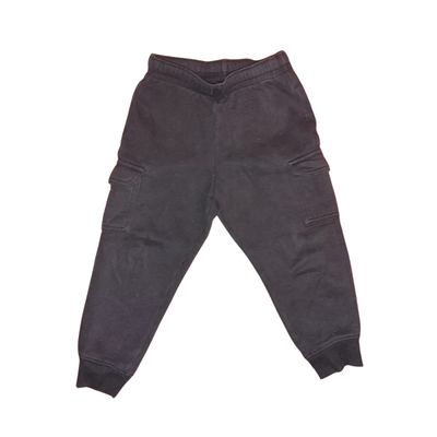 JUMPING BEANS - Jogging negro niño 4T usado