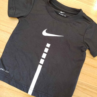 NIKE - Remera bebé 18-24 meses impecable