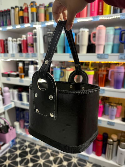 Canasta matera de ecocuero negro