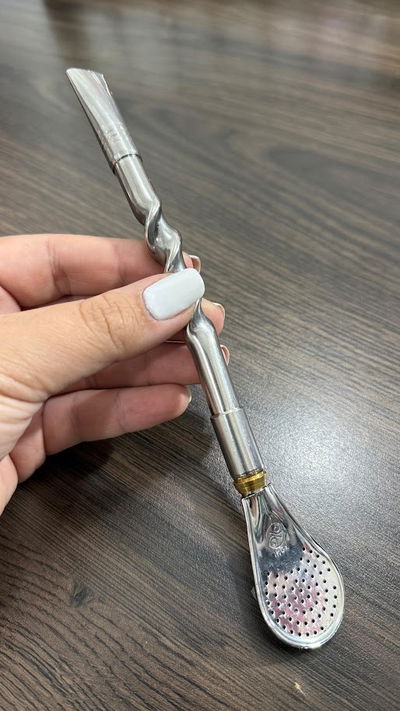 Bombilla torneada pico ancho