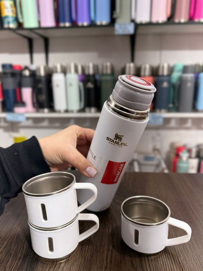 Set termo + 3 tazas 4 piezas 