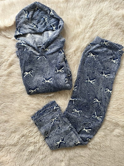 Pijama peluche con capucha -AZUL MOÑO-