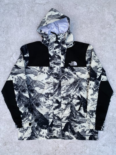 CAMPERA ROMPE VIENTO THE NORTH FACE 🏔️