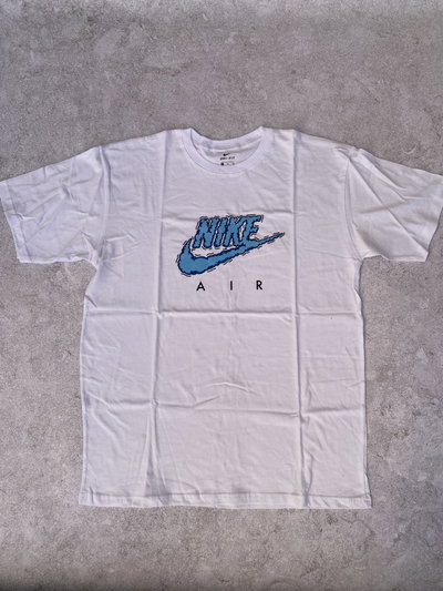 REMERA NIKE AIR LOGO NUBES ☁️