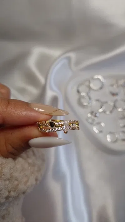 Anillos Dorado Ondulado con Corazóncitos