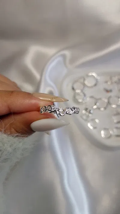 Anillo Viviene