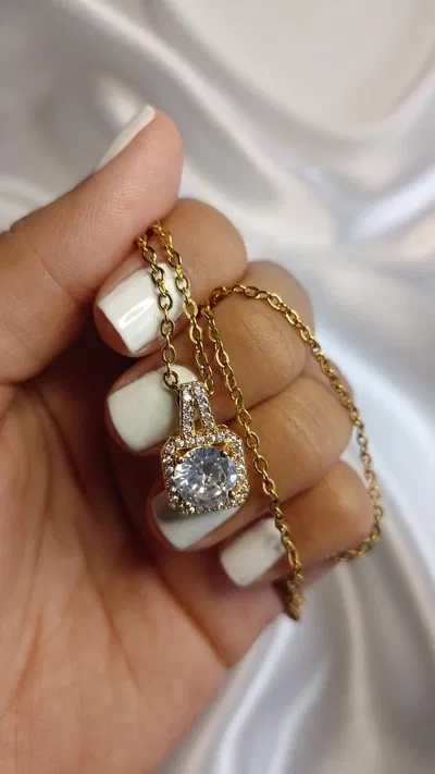 Collar zirconia