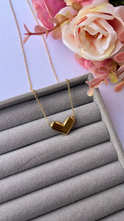 Collar corazón plano