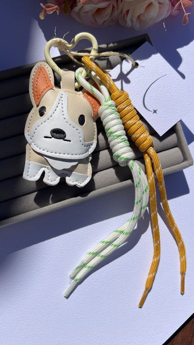 Llavero Charms perrito crema