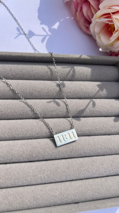 Collar 11:11