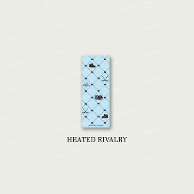 Señalador con borla - Heated Rivalry