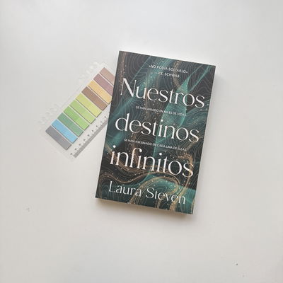Nuestros destinos infinitos - Laura Steven