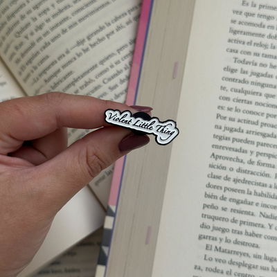 Pin literario - Violent little thing