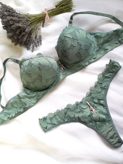 Conjunto Antonia taza soft con aro y push up