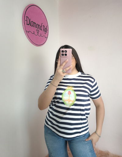 Remera rayada escudo