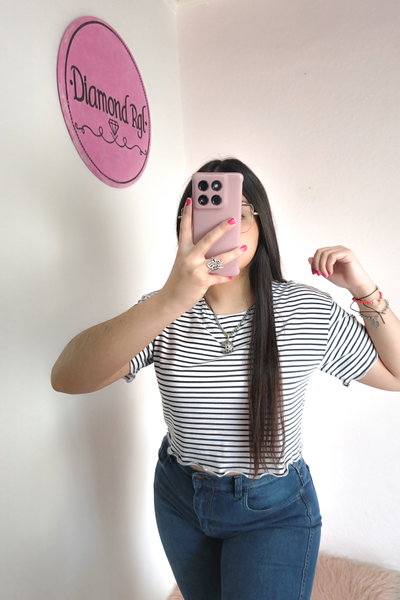 Remera Lucero over rayada