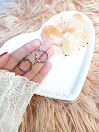 Aros argollas chicas.