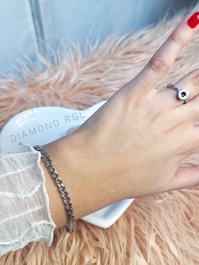 Pulsera grumet chica.