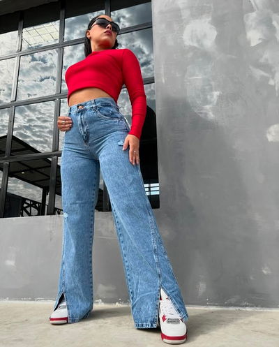 Mom ibiza. Las locas original