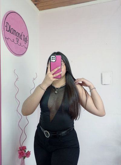 Body Maira Strass