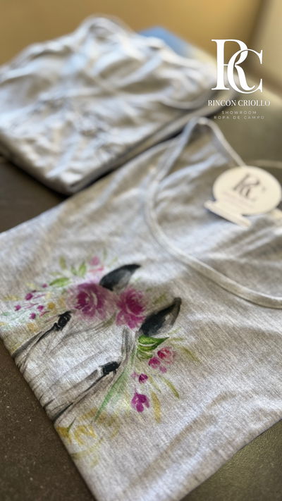 Remeras grises de dama con estampa