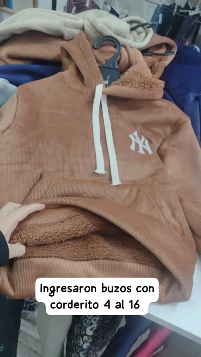 Buzo con corderito por dentro unisex 