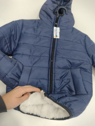 Campera azul niño talle 4 
