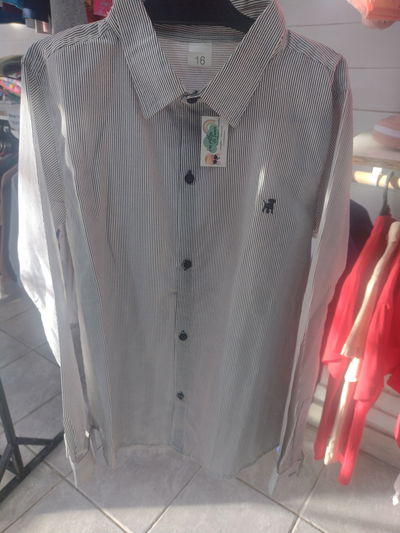 Camisa manga larga niño y 16