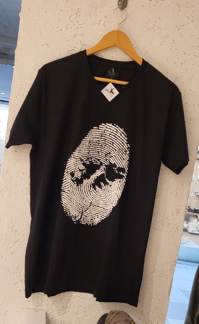 Remera Huella Digital Malvinas