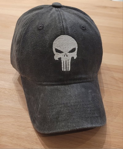 Gorra negro gastado gabardina The Punisher