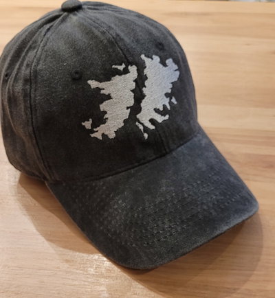 Gorra gabardina negro gastado islas malvinas argentinas 1982 blanca