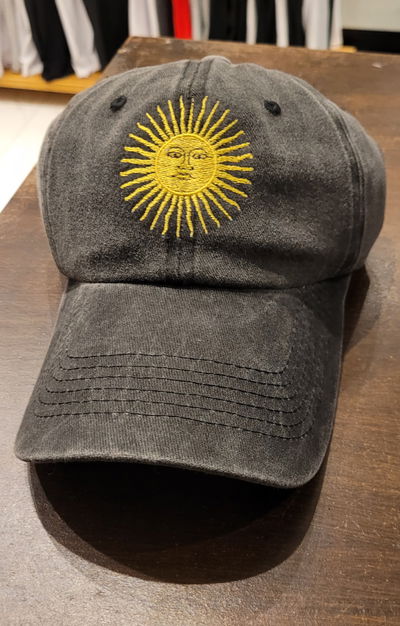 Gorra gabardina Sol de mayo negro gastado