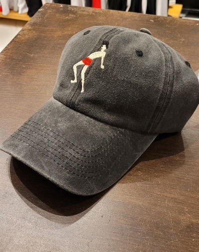 Gorra gabardina Charly a la pileta negro gastado