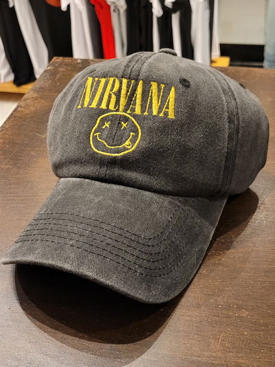 Gorra gabardina Nirvana negro gastado