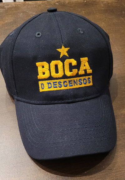 Gorra gabardina Bordada Boca cero descensos