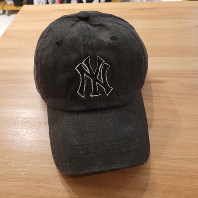 Gorra negro gastado gabardina New York