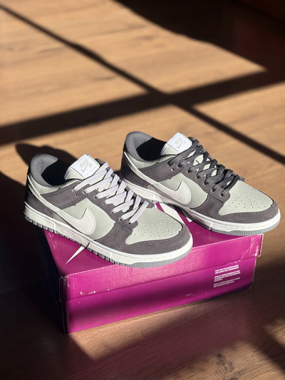 NIKE SB DUNK 