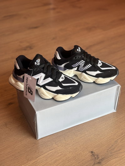 NEW BALANCE 9060 