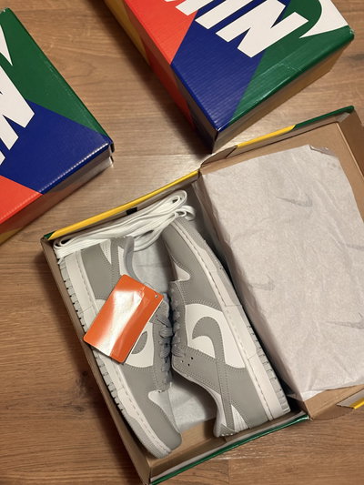 NIKE SB DUNK 