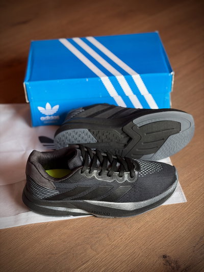 ADIDAS LIGHTSTRIKE 