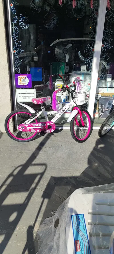 BICICLETA R20 JORDAN BLANCA Y ROSA