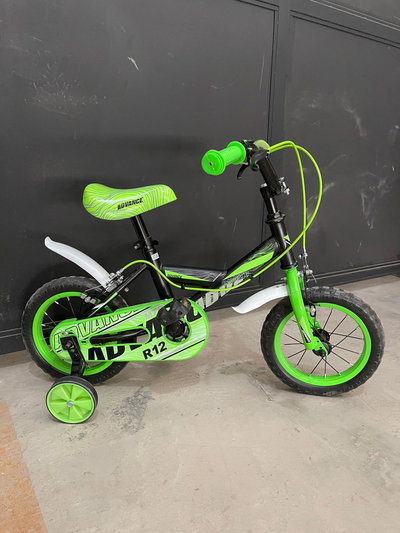 BICICLETA JORDAN R12 NEGRO Y VERDE