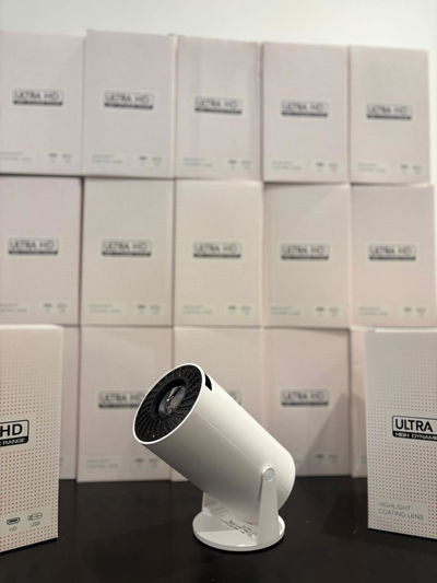 PROYECTOR UHD LED SOURCE HY300